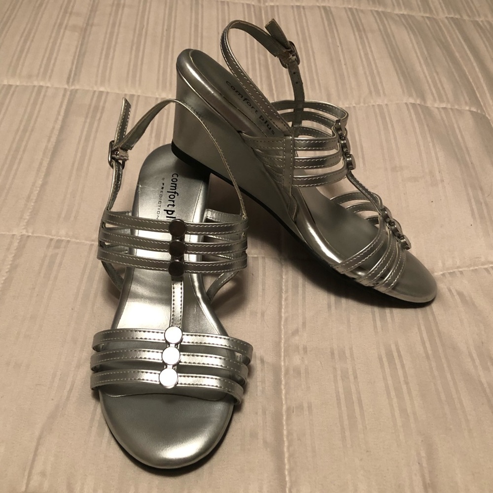 Comfort Plus by Predictions Silver Strap Sandals